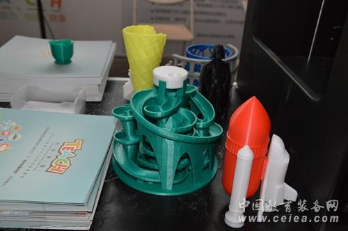 沈陽展會(huì) 銘展科技攜TEACH創(chuàng)新學(xué)園精彩亮相(圖4)