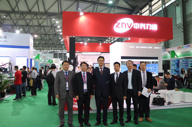 ZNV中興力維與西門子樓宇科技高層領導合影